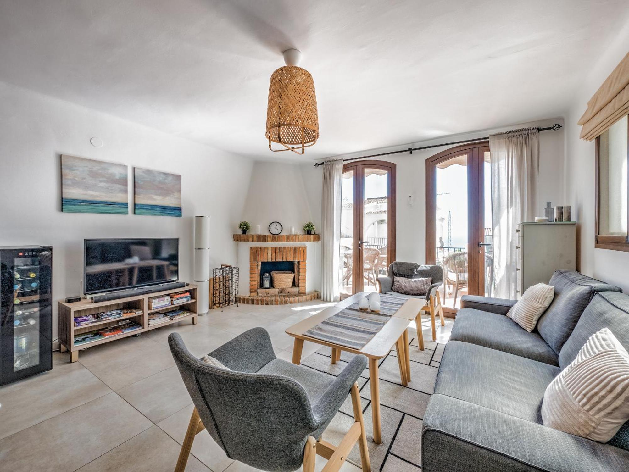 Hébergement de vacances Townhouse In Capistrano Village With 2 Pool Areas Nerja